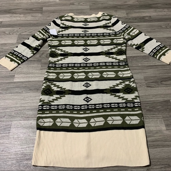 Cloud Chaser Olive Green Creme Aztec Dress; Large - Picture 9 of 9